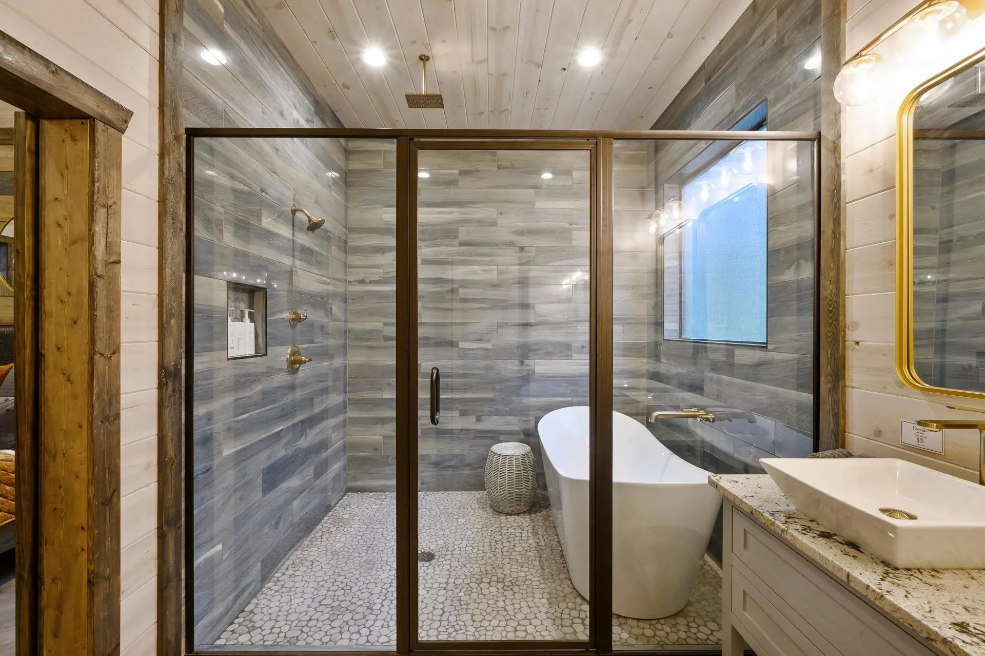 Luxury Bathroom with Soaking Tub in Shower